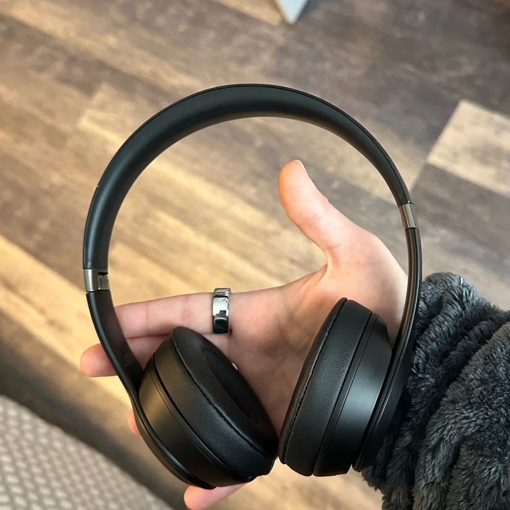 Solo 4 Wireless Headphones - Black